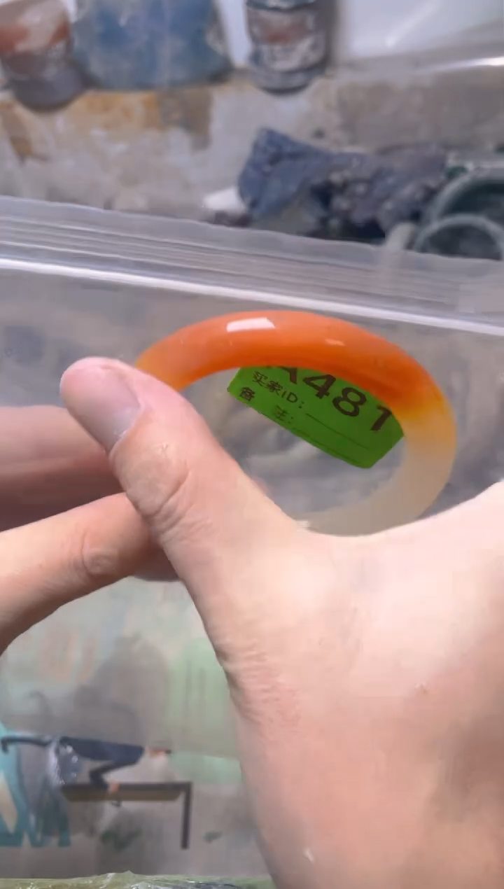 【闪购商品】石英质玉手镯未镶嵌57