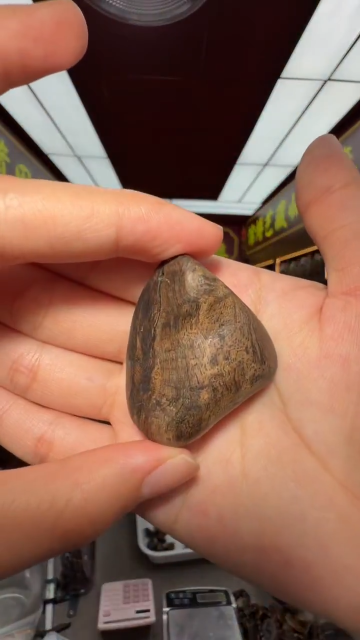 沉香吊坠多样性发一