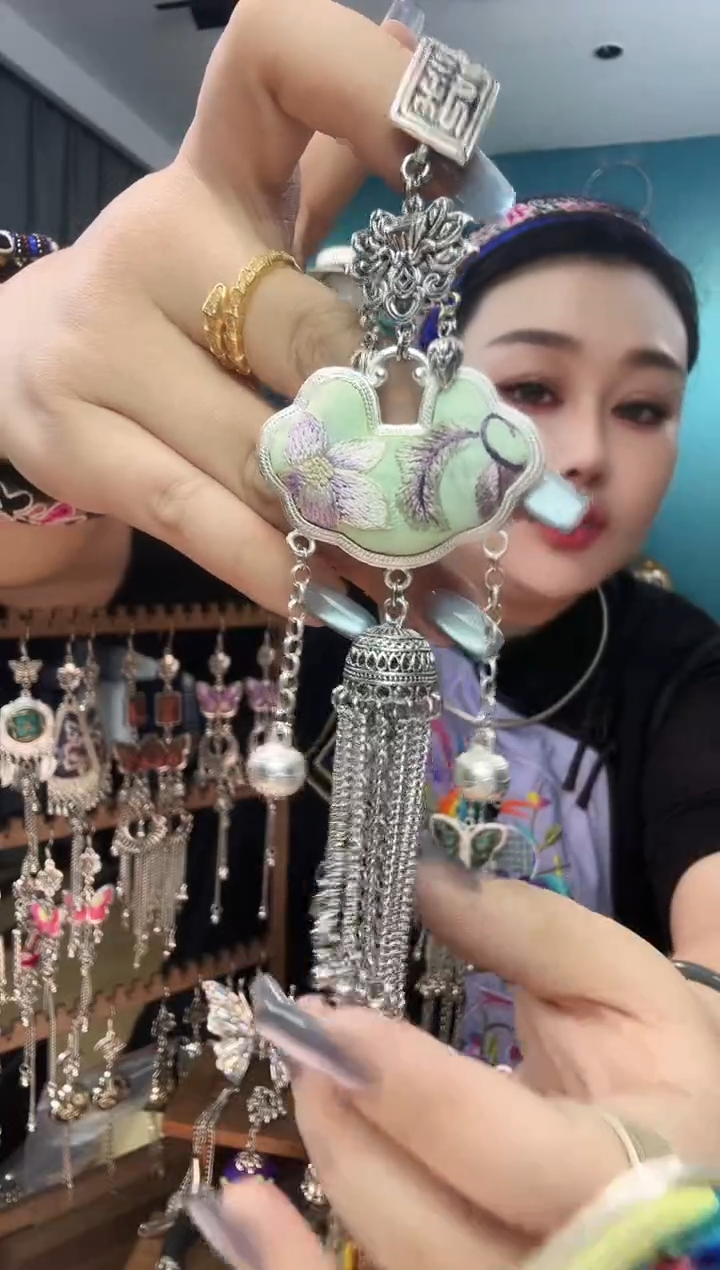 刺绣纯手工民族风刺绣压襟