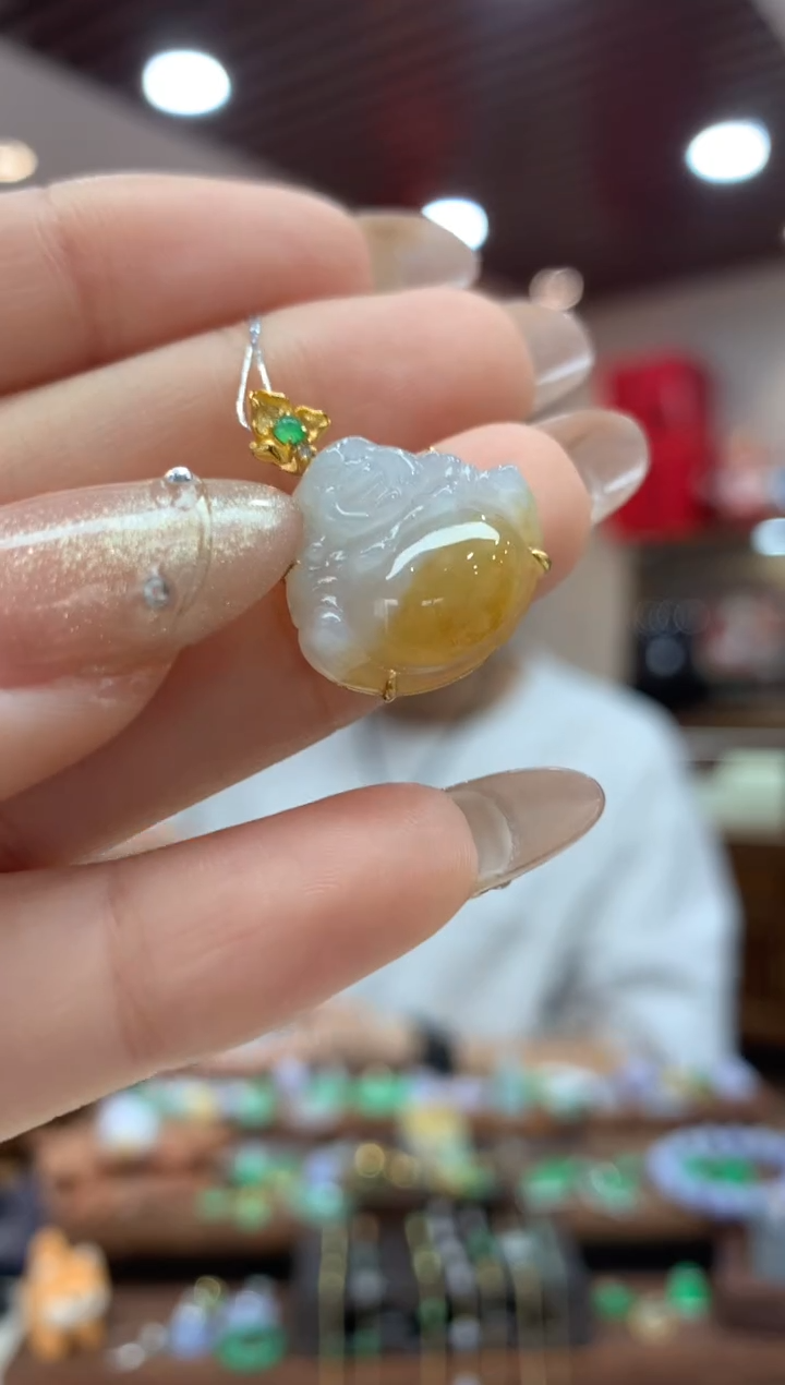 【闪购商品】翡翠吊坠(不含链)18K金镶嵌佛公