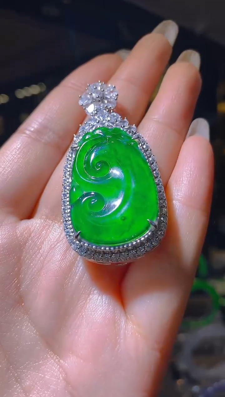 【闪购商品】翡翠吊坠(赠链)银S925镶嵌080（多样性发货）