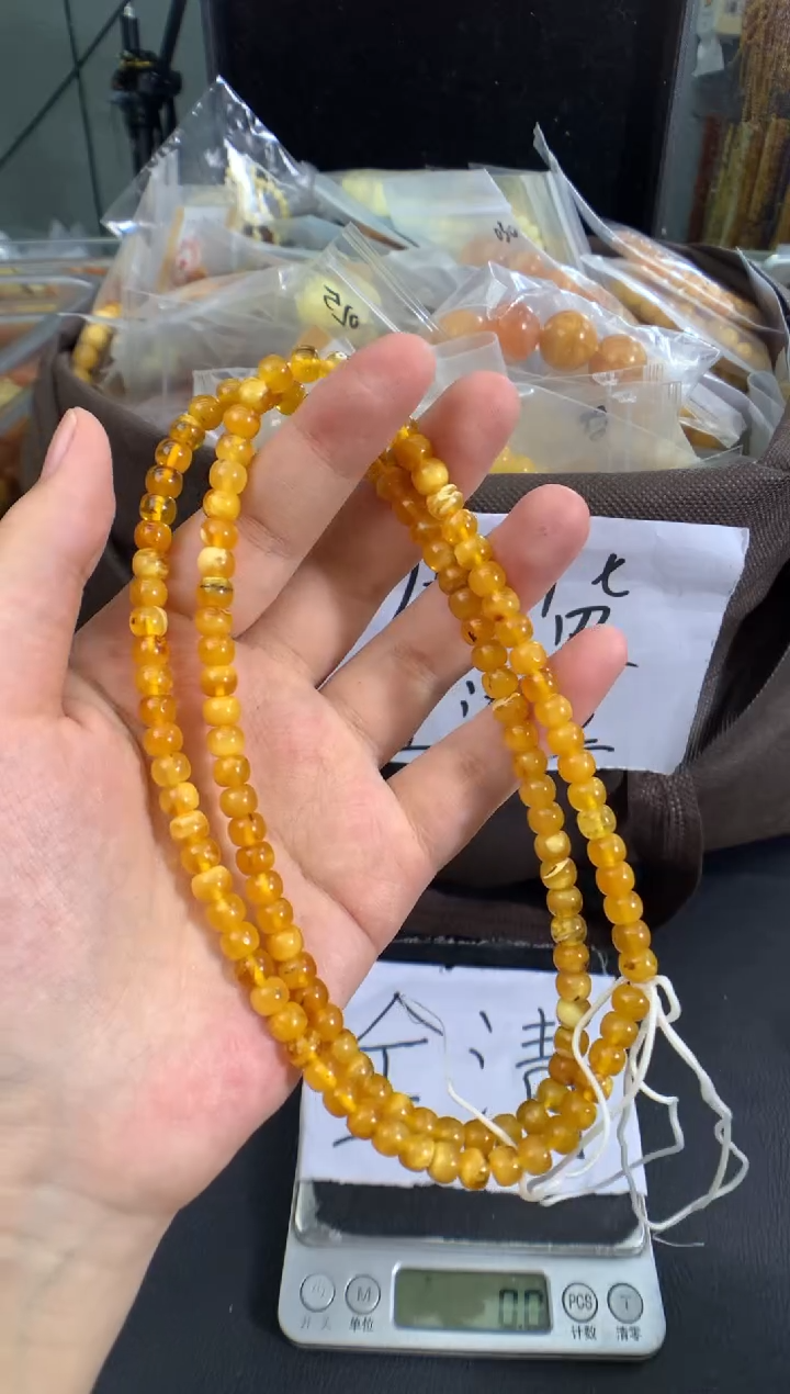 蜜蜡未镶嵌珠宝奇石1