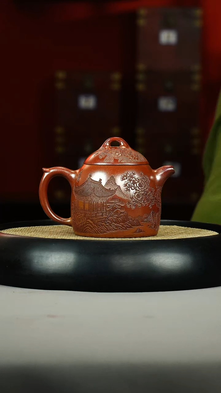茶壶紫砂火云烧 秦权 刻绘 梅花 亭子