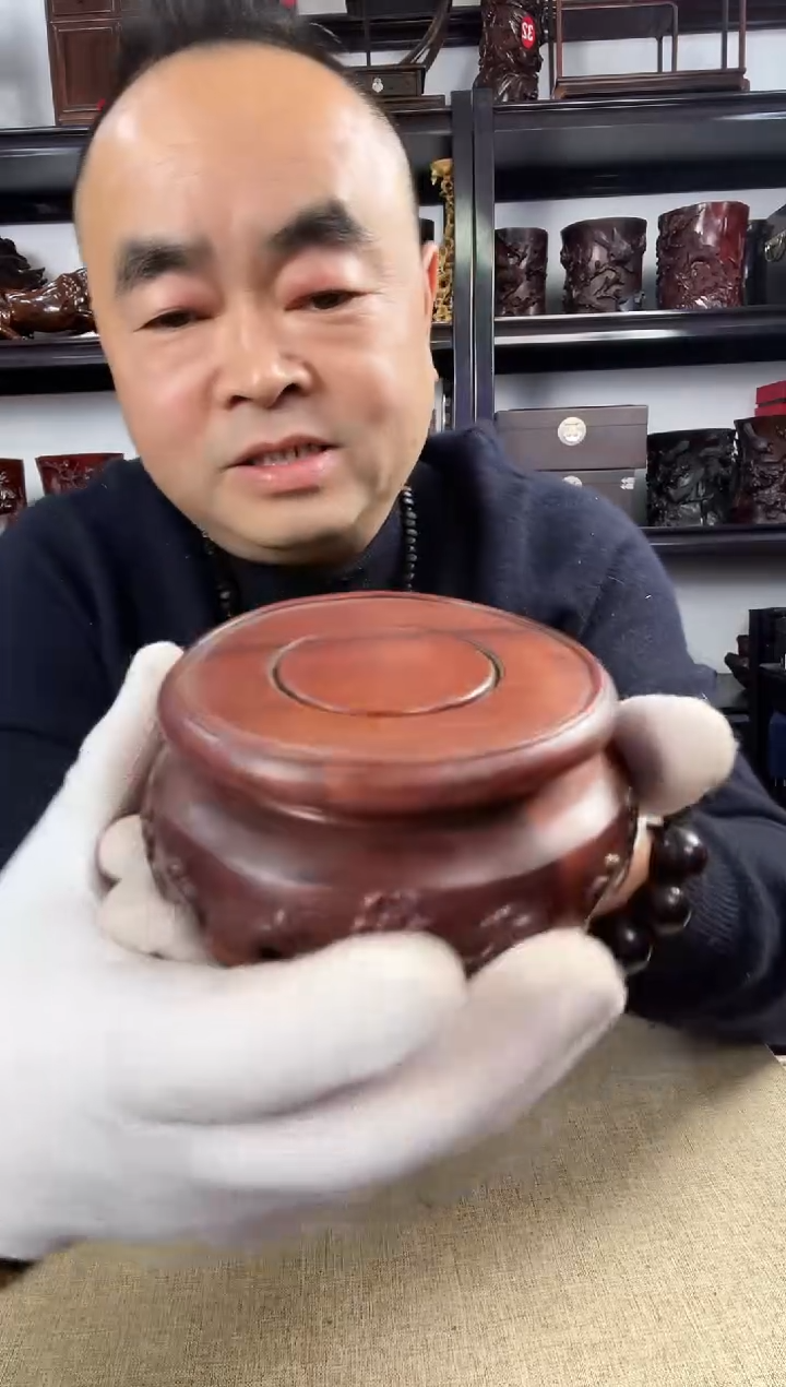 木老李红木工艺品203瑕疵