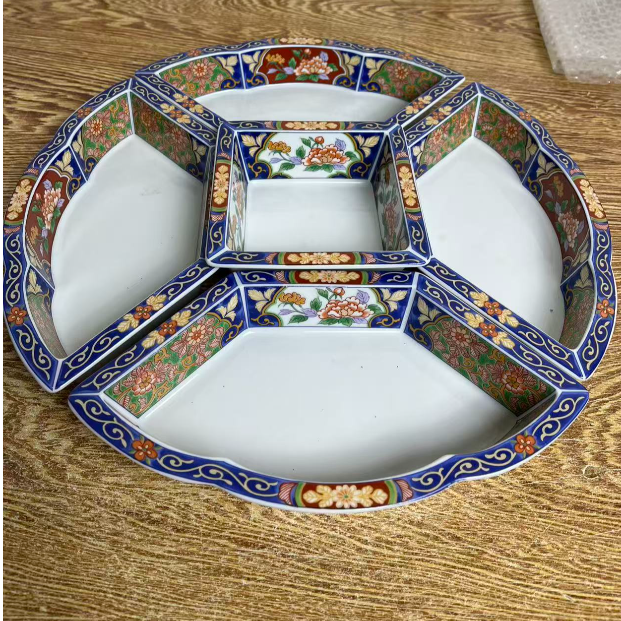 器三味伊万里彩绘大拼盘