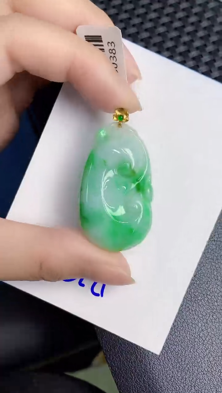 翡翠18K金镶嵌颈饰000000000