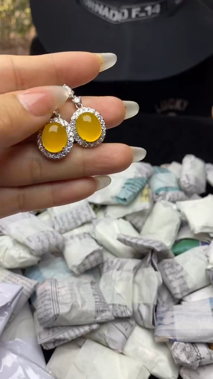 满色吊坠 所见即所得！！！