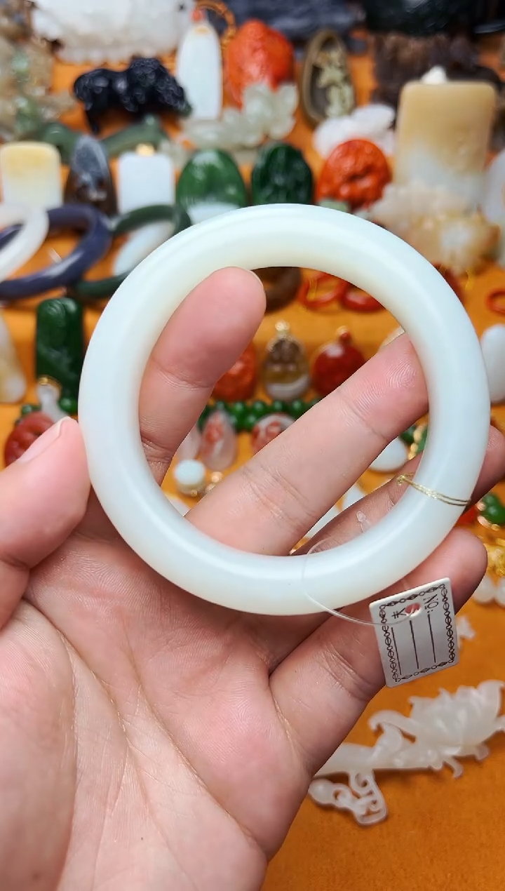 【闪购商品】和田玉手镯未镶嵌58.3圈口