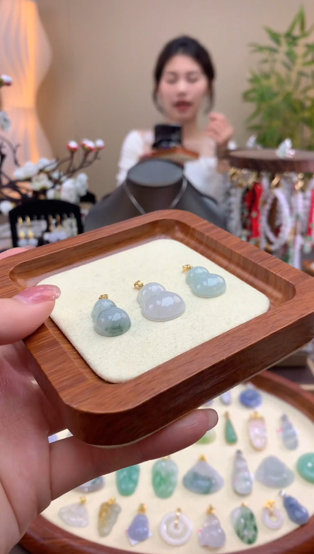 【闪购商品】翡翠颈饰18K金镶嵌葫芦