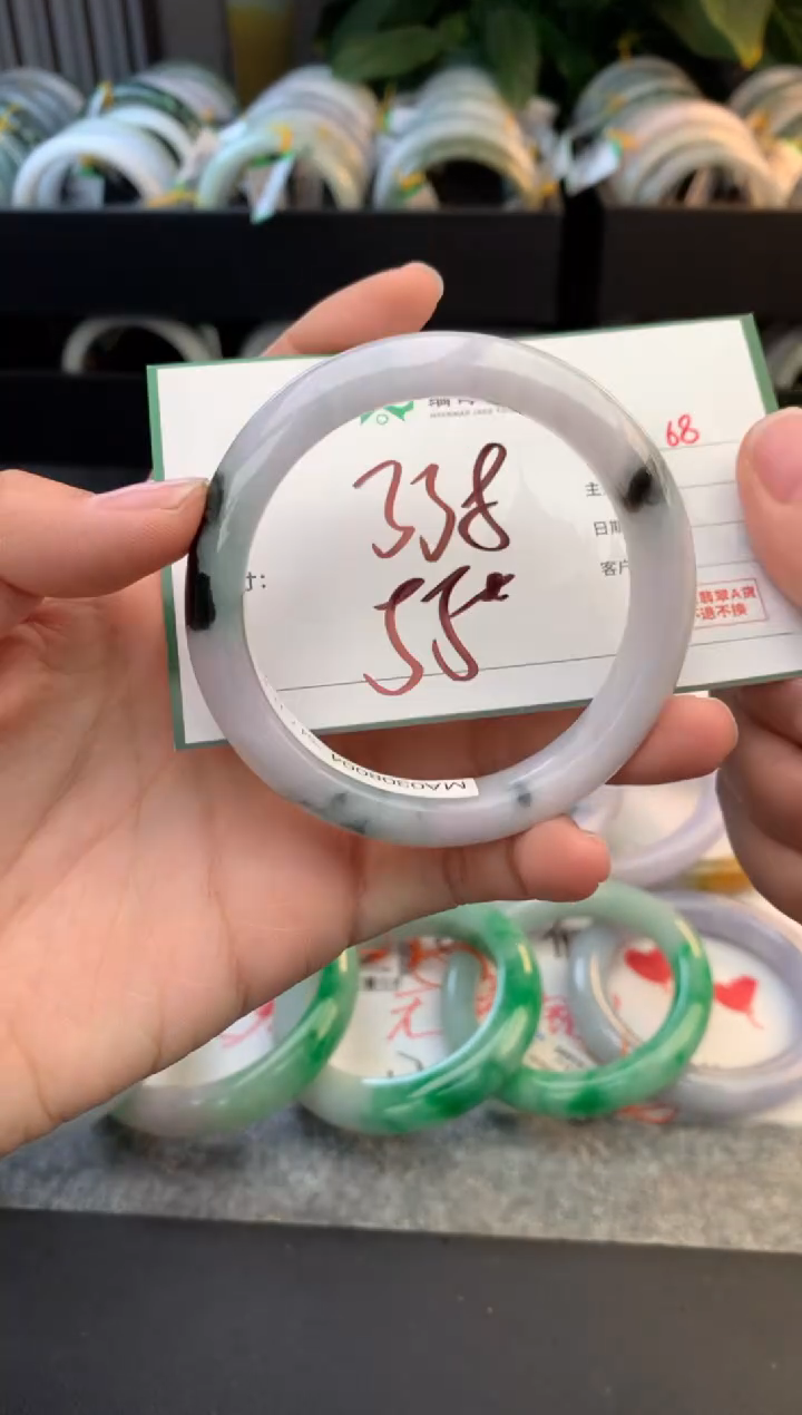 未镶嵌定制翡翠柠****妖毛货需精细抛光+多人