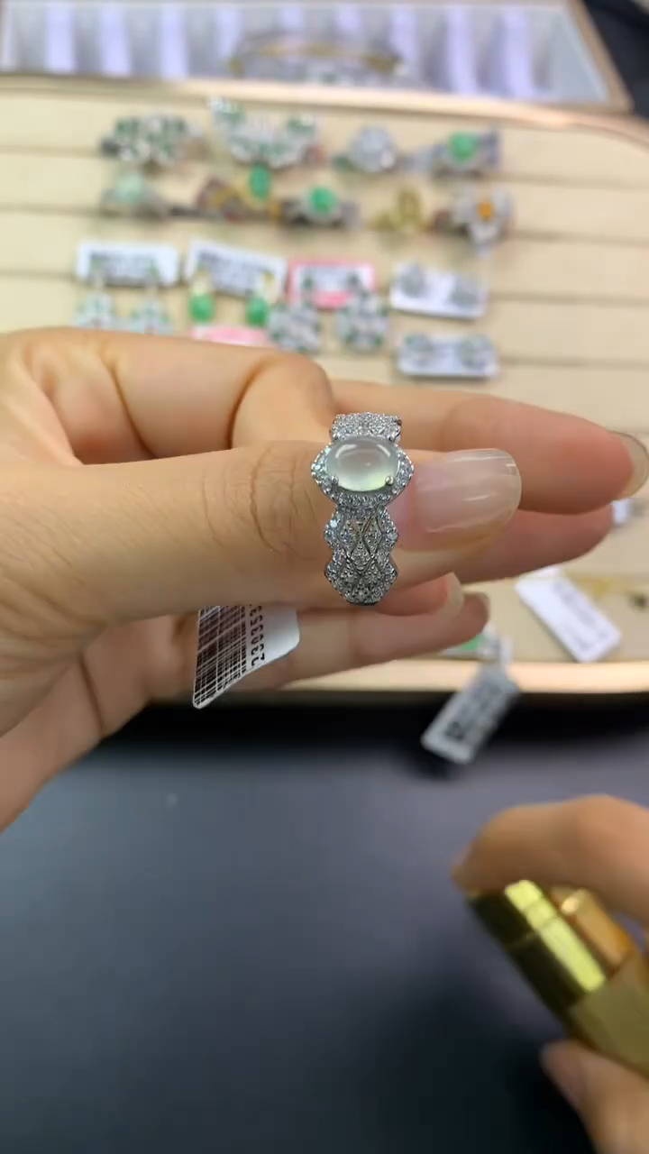 翡翠戒指银S925镶嵌翡翠 蛋面 银S925镶嵌
