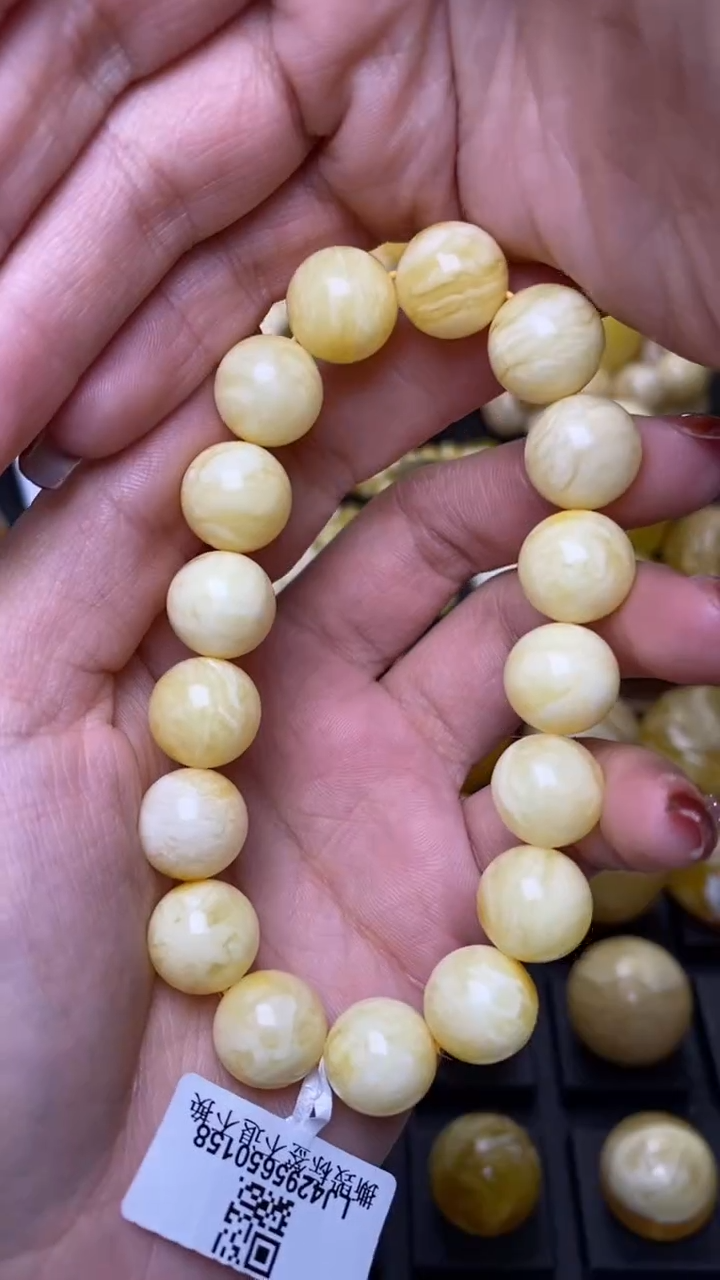 【闪购商品】琥珀裸石未镶嵌葵. 90