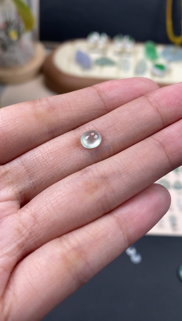 【闪购商品】翡翠颈饰未镶嵌翡翠冰种蛋面