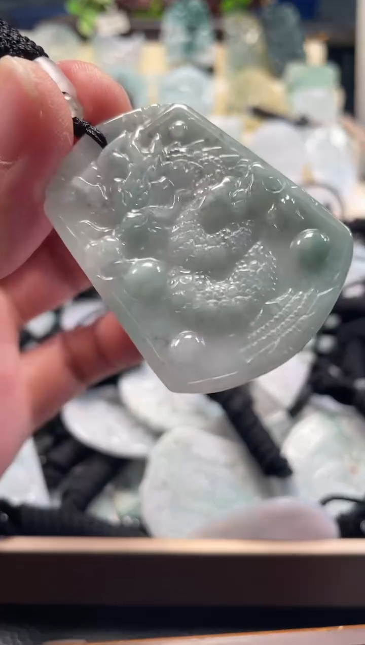 颈饰未镶嵌翡翠1/02/041