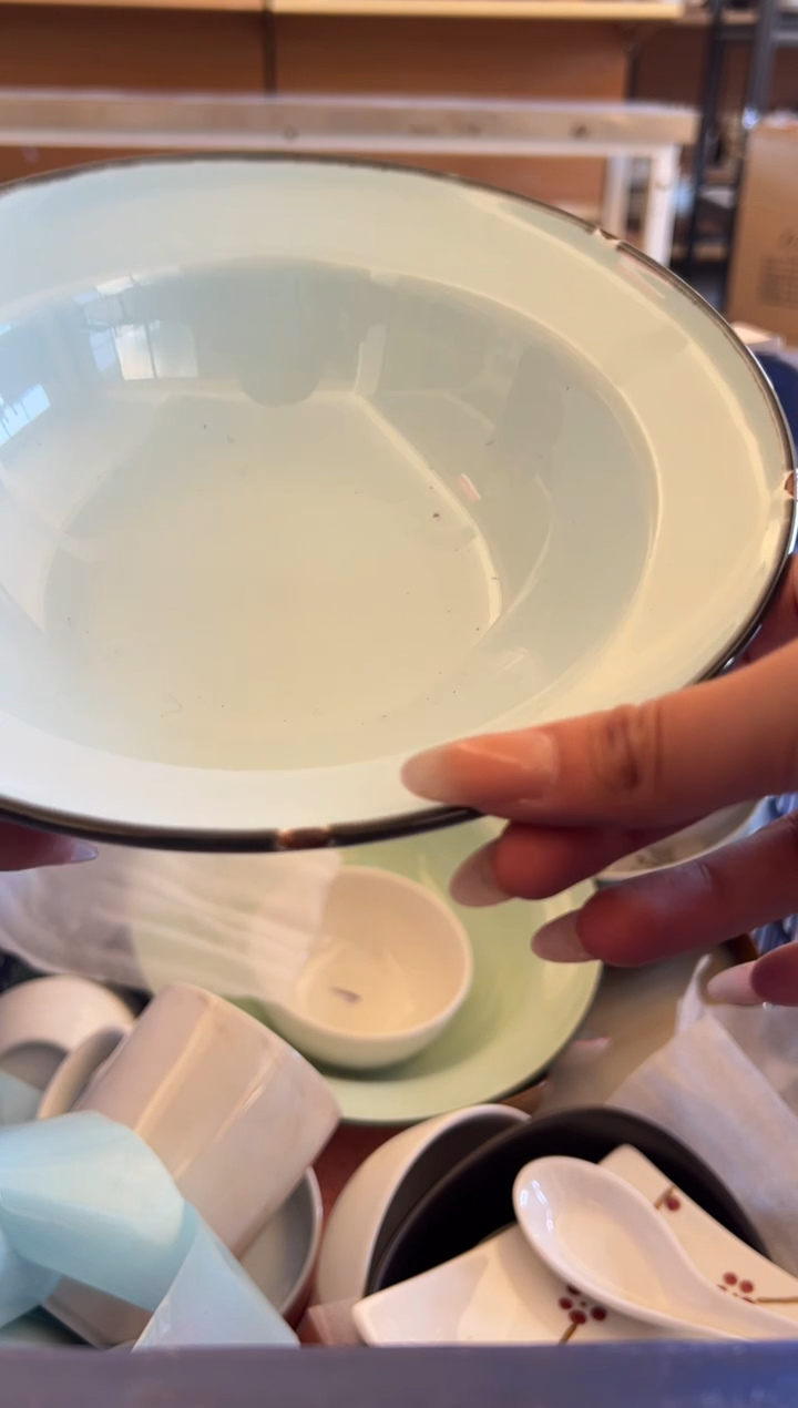 新骨瓷056瑕疵tt 8.75寸 草帽碗 蓝色 