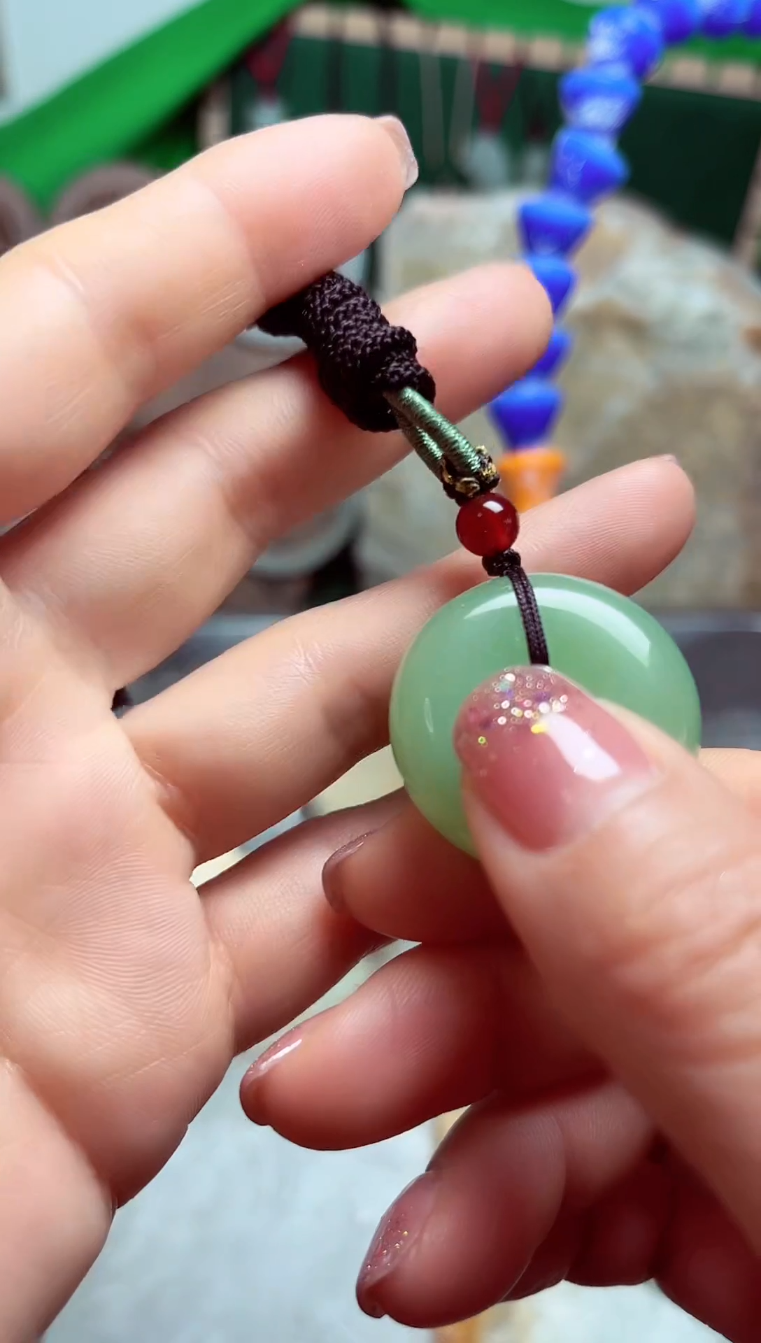 所见即所得牌鸭蛋青30mm扣子一物一发