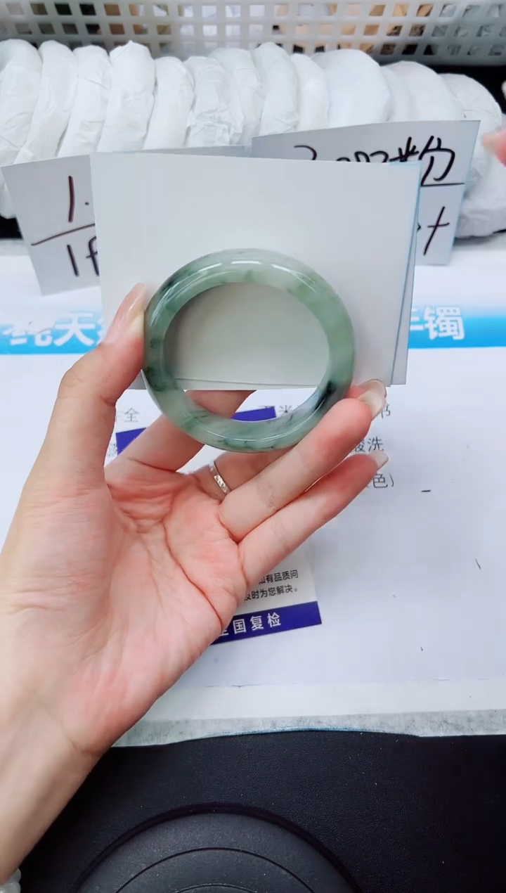 石英质玉手镯未镶嵌A162-51.7