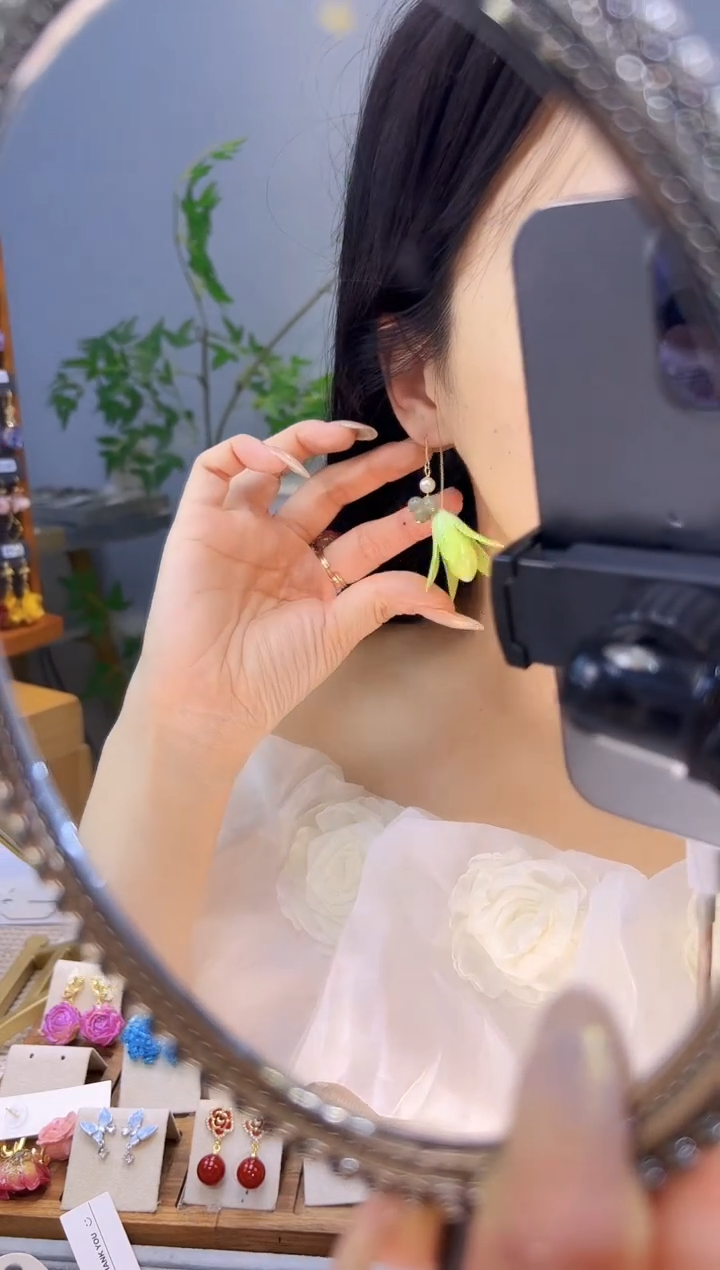 铜合金树脂925银绿色耳线玉兰
