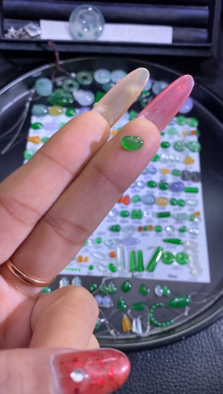 未镶嵌挂件翡翠爱心