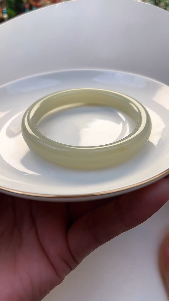 【闪购商品】和田玉手镯未镶嵌和田玉手镯55#