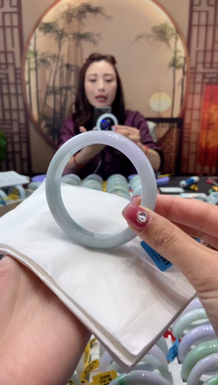 【闪购商品】翡翠手镯未镶嵌00006096