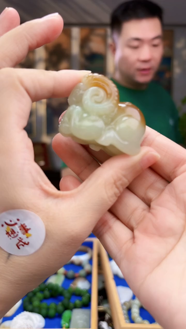 未镶嵌和田玉挂件拍一发一