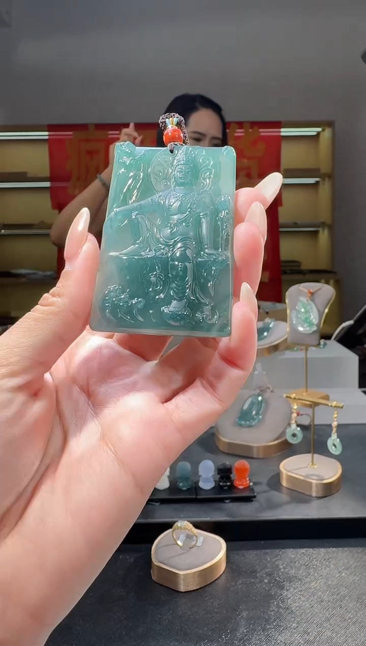 吊坠(不含链)未镶嵌翡翠观音纯天然A货翡翠（多样性发其一）
