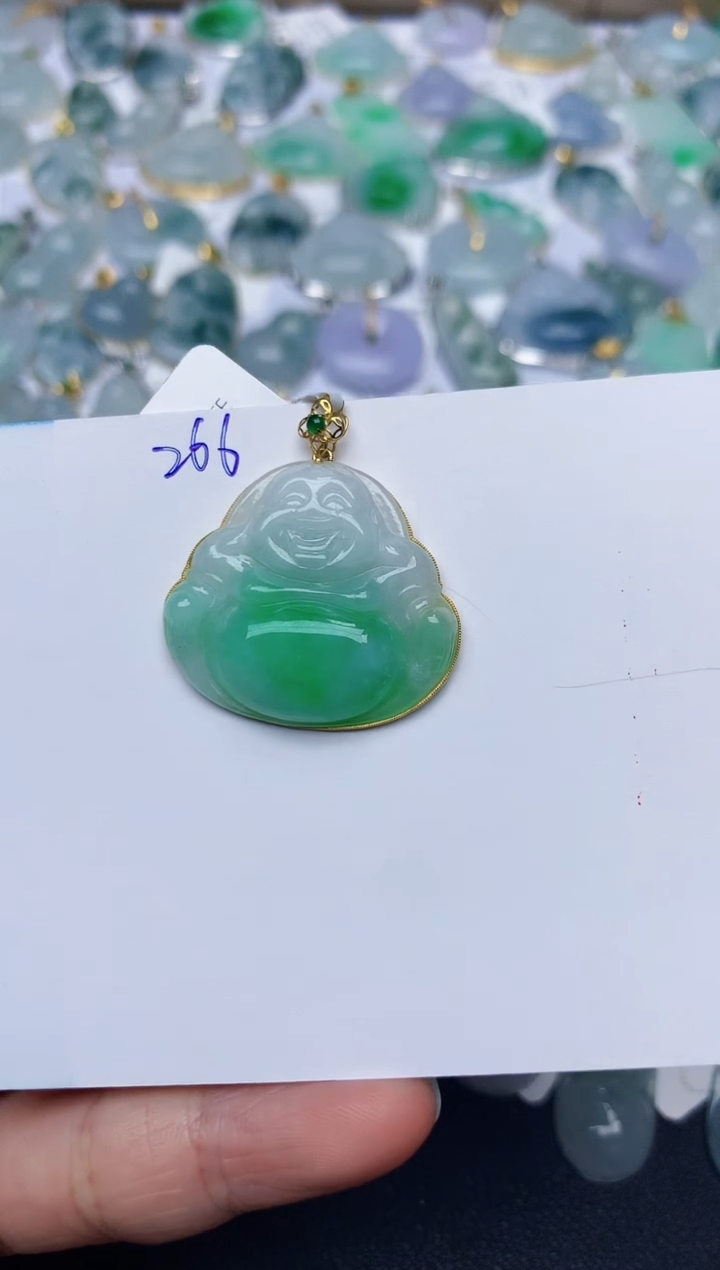 【闪购商品】翡翠颈饰18K金镶嵌天然翡翠A货  