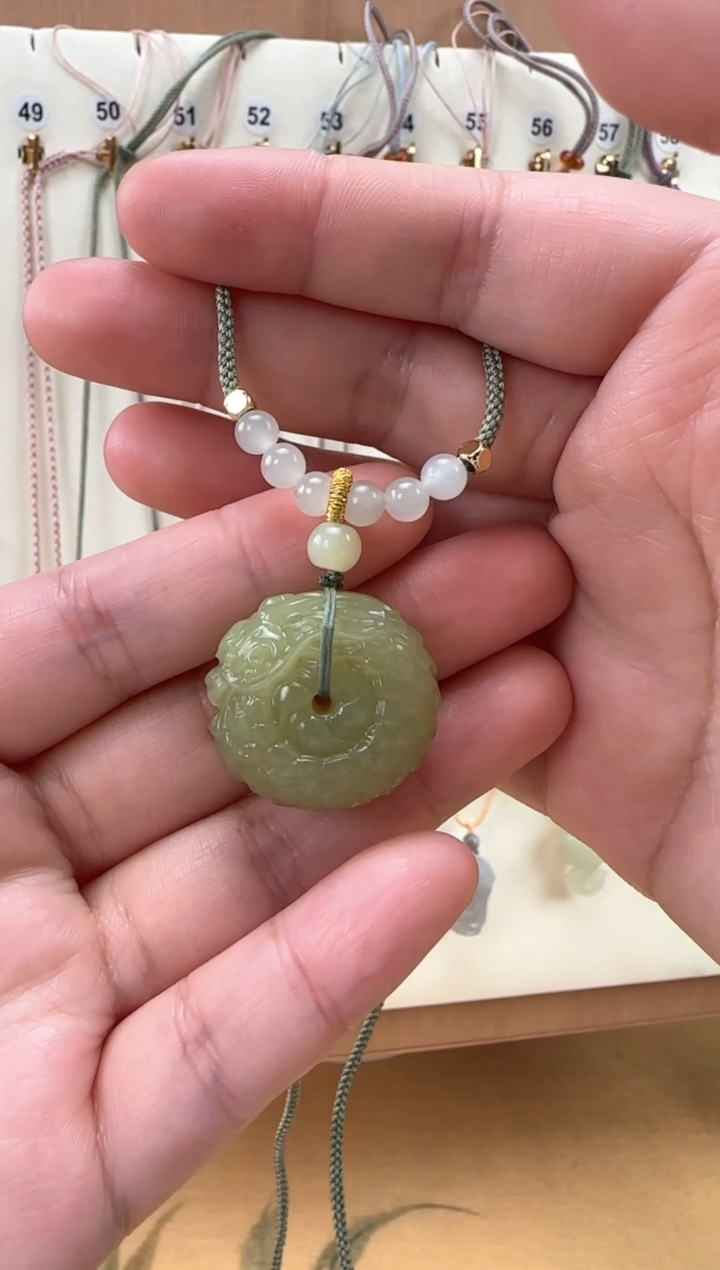 【闪购商品】和田玉颈饰未镶嵌盘龙扣