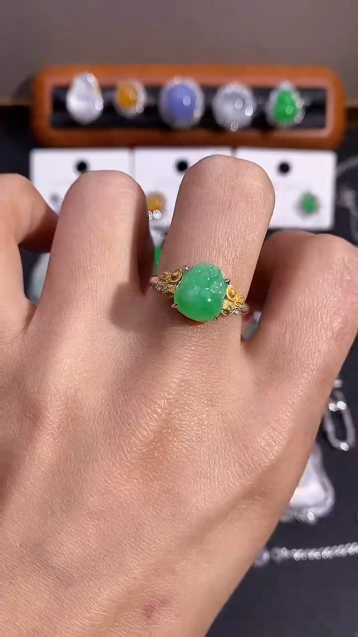 【闪购商品】翡翠戒指18K金镶嵌戒指