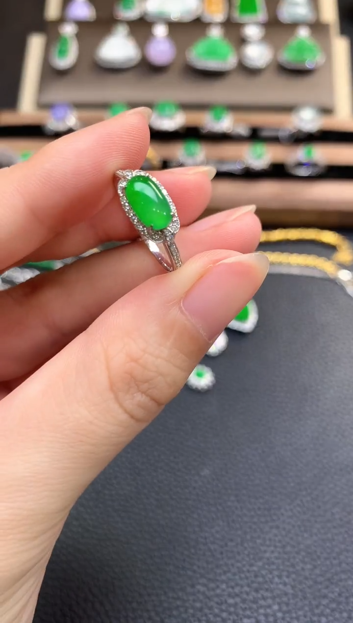 翡翠戒指18K金镶嵌春日珠宝B22多样性一件发