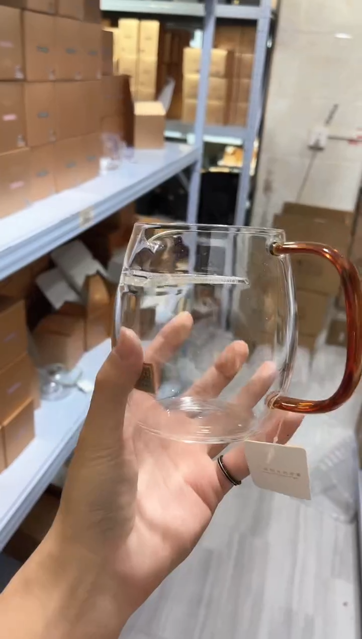 【闪购商品】澄然琥珀色。。。。