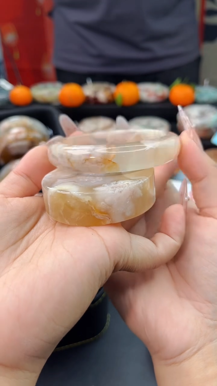 【闪购商品】石英质玉手镯未镶嵌赠送镯心（58圈口）