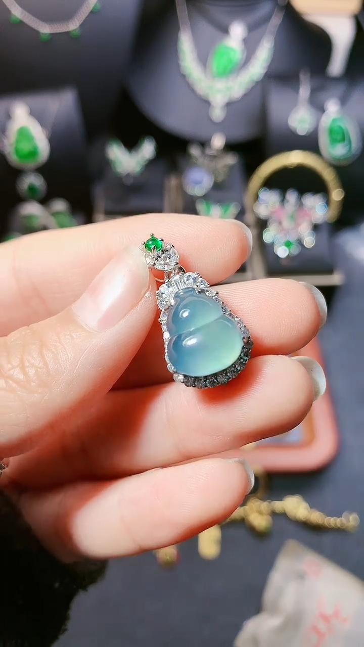 【闪购商品】翡翠吊坠(赠链)银S925镶嵌吊坠