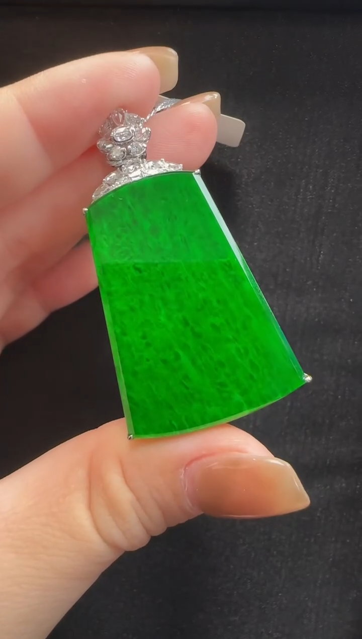 颈饰18K金镶嵌翡翠916无事牌一个