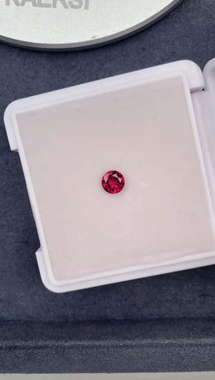 未镶嵌珠宝半成品石榴石1ct镁铝榴石  定制   FG 