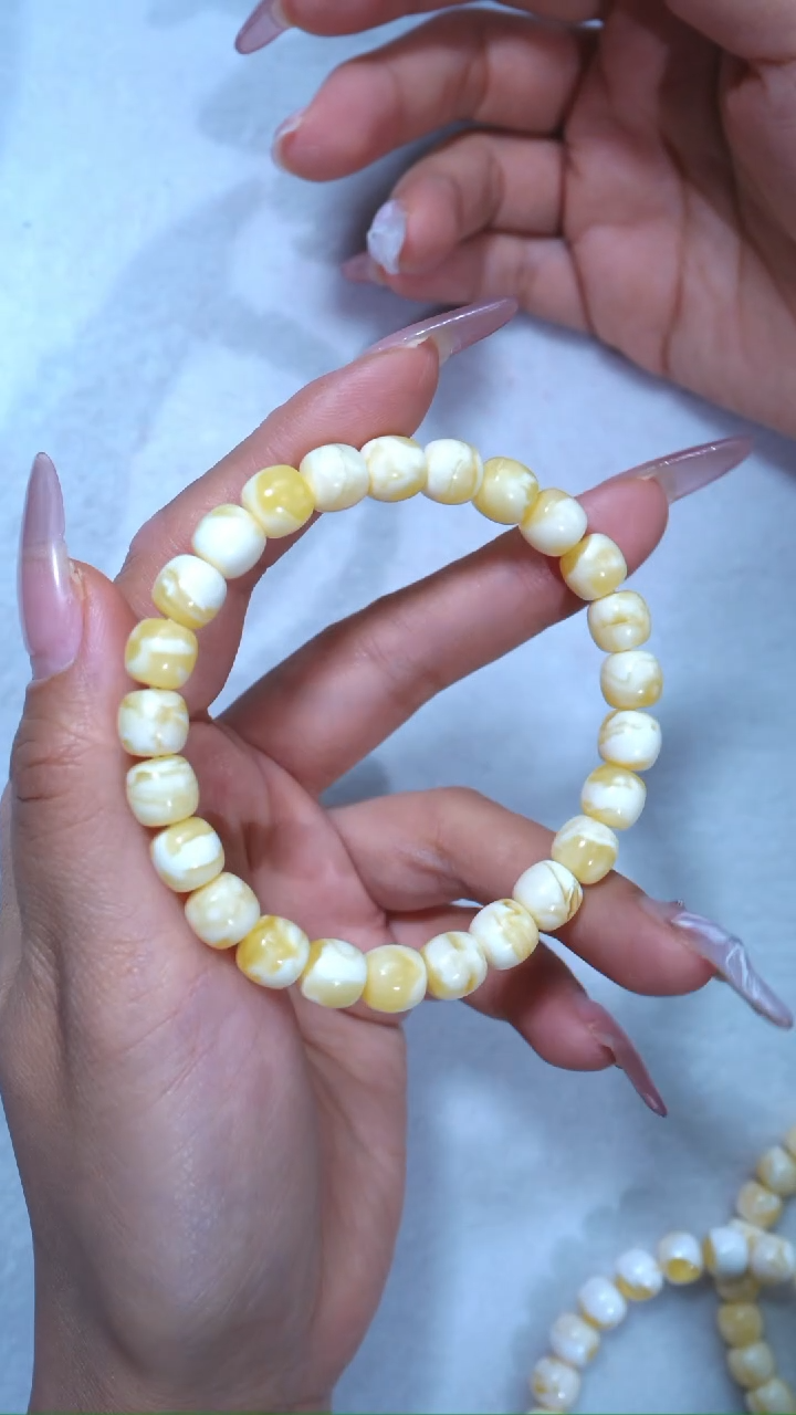 【闪购商品】蜜蜡手链未镶嵌8.5mm收藏级瓷白浓蜡溶洞妖花