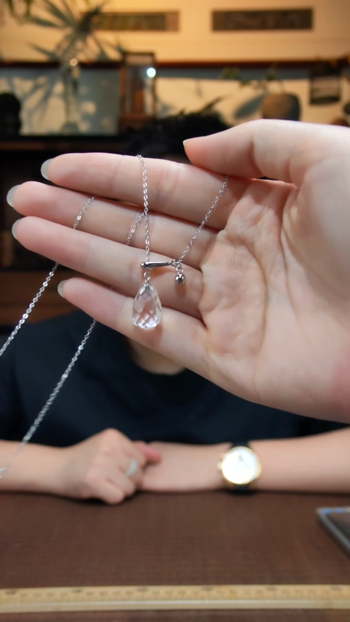 银S925镶嵌颈饰水晶S925银白水晶吊坠LXY