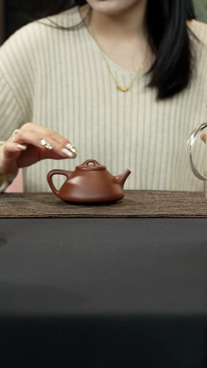 【闪购商品】紫砂茶壶底槽清子冶石瓢光素150cc