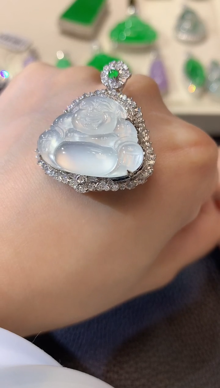 【闪购商品】翡翠吊坠(不含链)18K金镶嵌C14