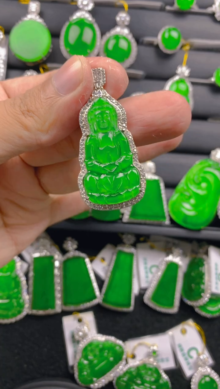 【闪购商品】翡翠颈饰银S925镶嵌11111111