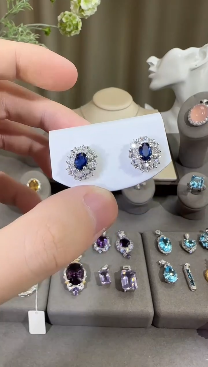 耳饰蓝宝石银S925镶嵌5*7mm耳钉简约设计款