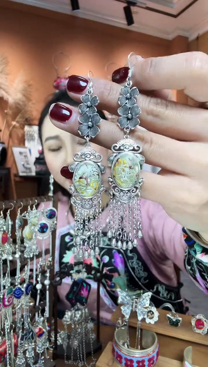 【闪购商品】刺绣纯手工民族风耳环