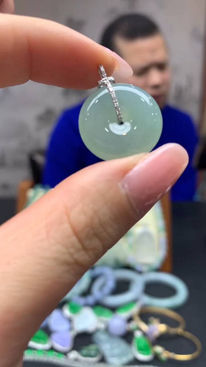 【闪购商品】翡翠颈饰18K金镶嵌21-天然翡翠