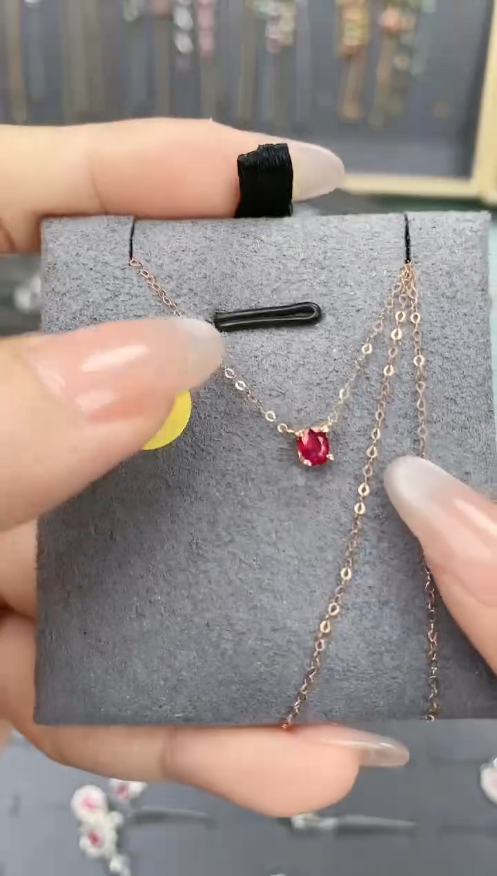 【闪购商品】红宝石颈饰18K金镶嵌项链