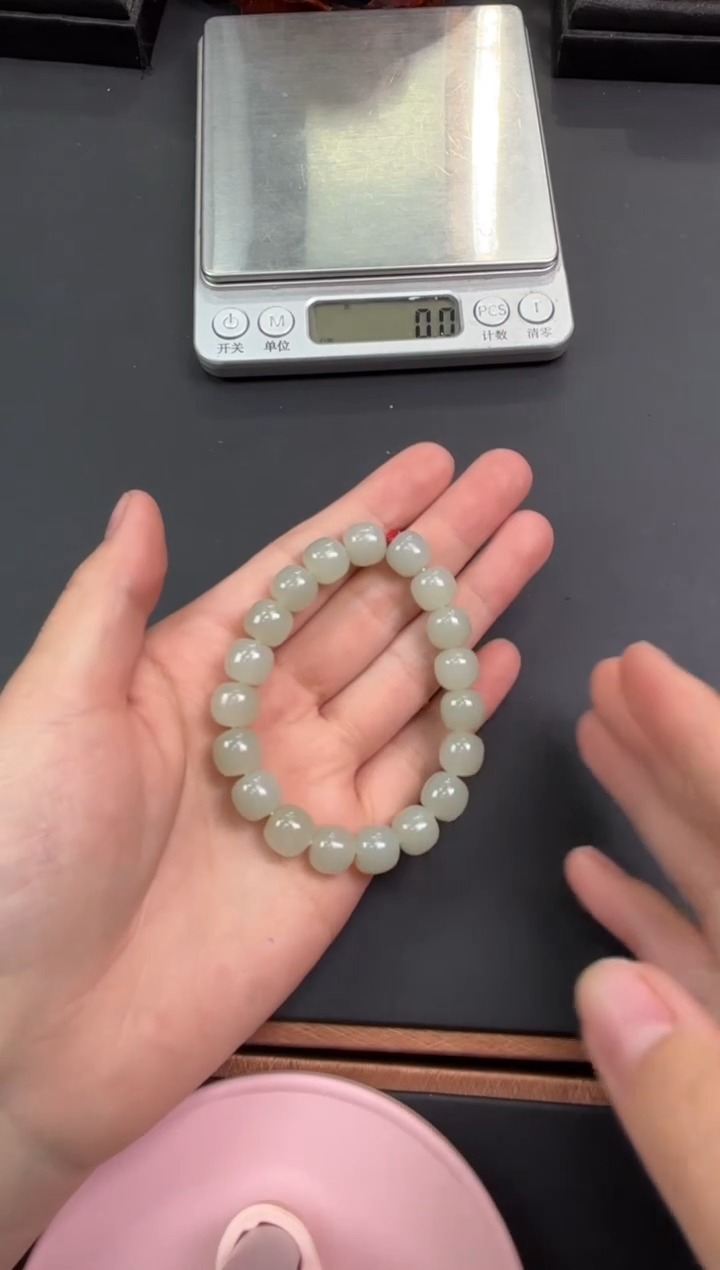 【闪购商品】和田玉手串未镶嵌且末微色差近矿卡10老型珠