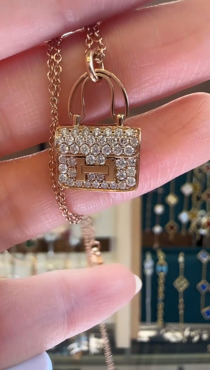 18K金镶嵌项链钻石康康包项链6.8克左右