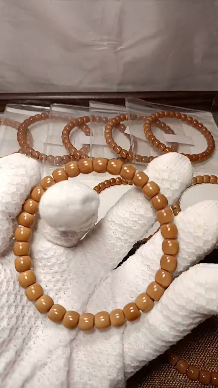 手串橄榄核汪****i7.6的福利款手串