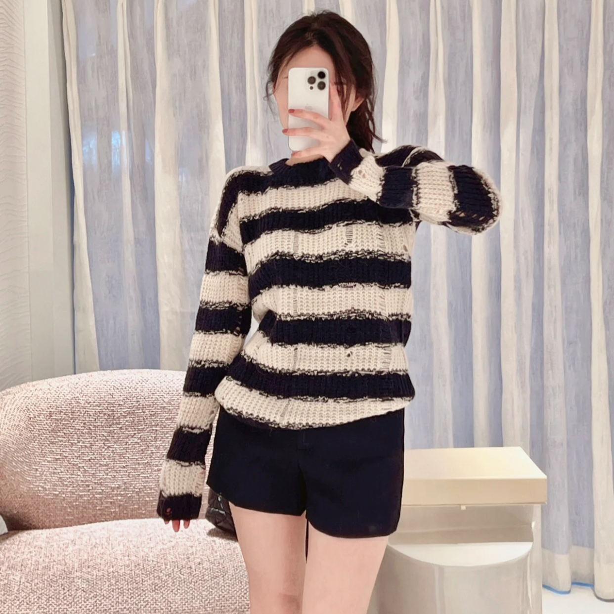 99新 DIOR/迪奥 Dior迪奥黑白条纹镂空针织毛衣 34码