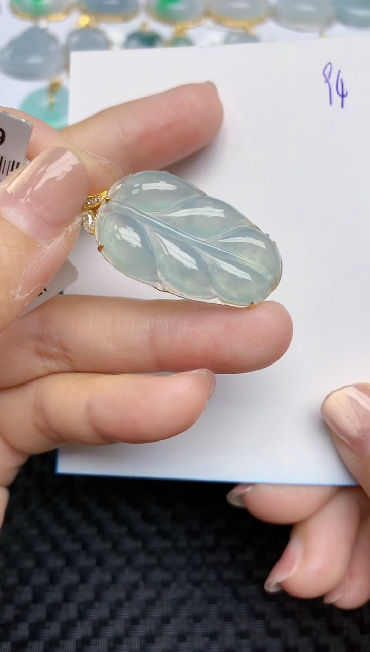 【闪购商品】翡翠颈饰18K金镶嵌天然A货翡翠 
